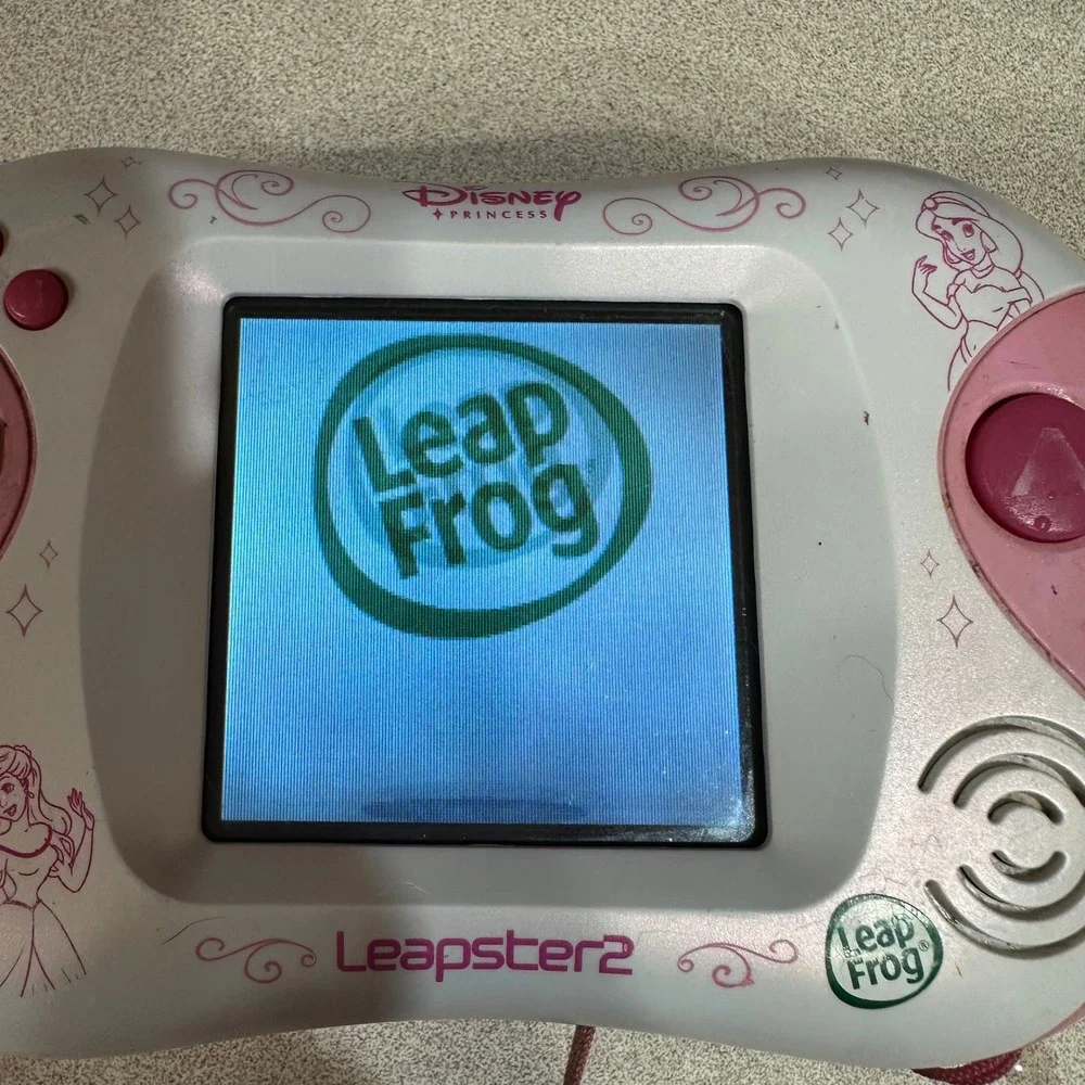 LeapFrog Leapster2 Disney Princess Handheld Learning Game System Pink N2390